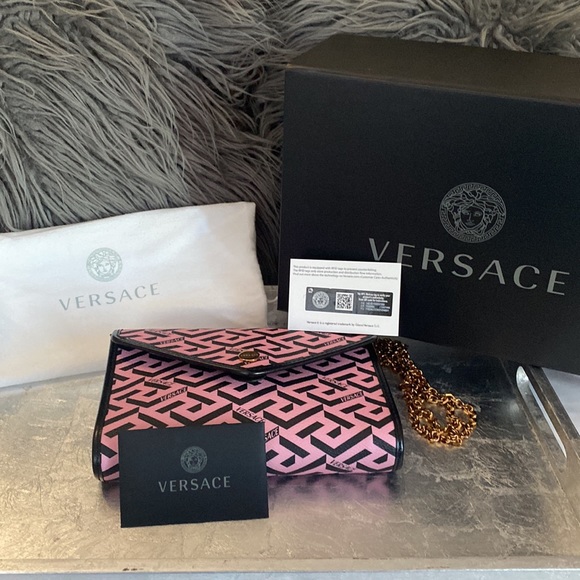 Versace Crossbody - Picture 7 of 11
